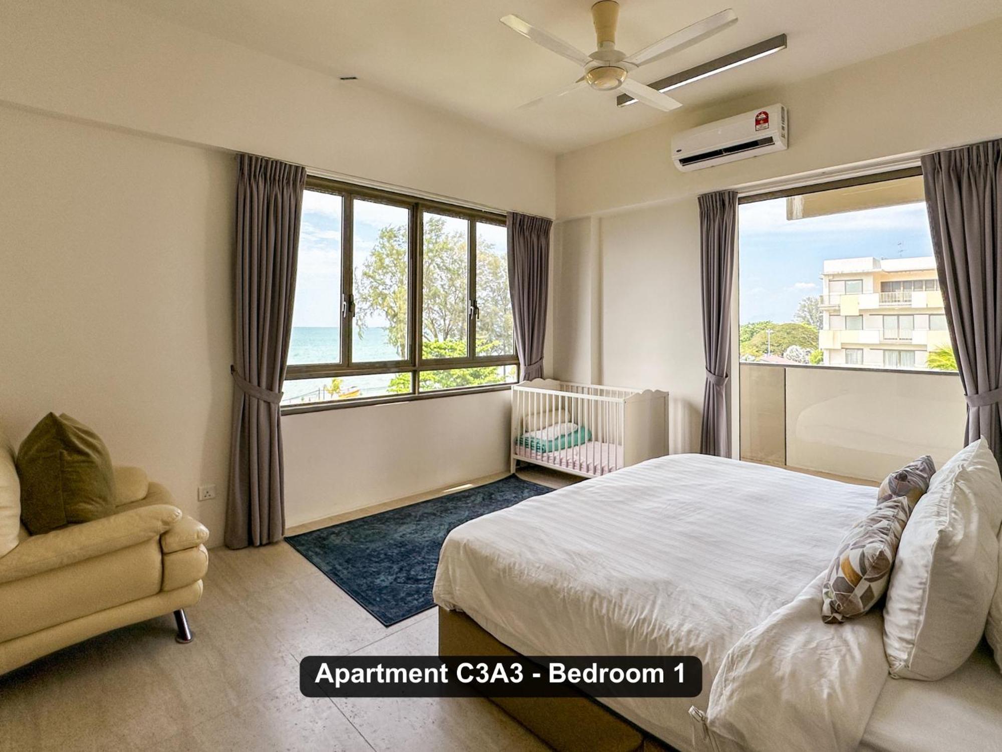 Ferienwohnung By The Sea- Pool And Sea View Batu Feringgi Exterior foto